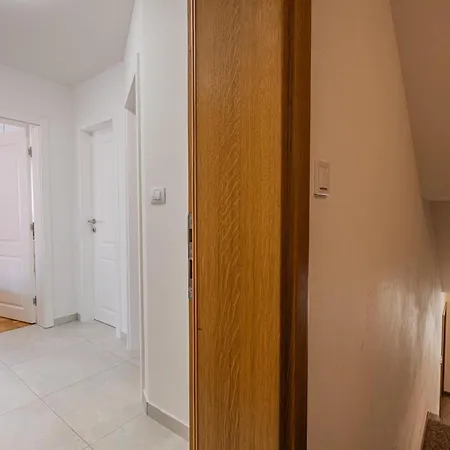 Children Dream Apartment *